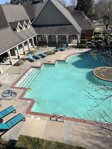 4261 NE Meadow Creek Circle 305, Fayetteville, AR 72703