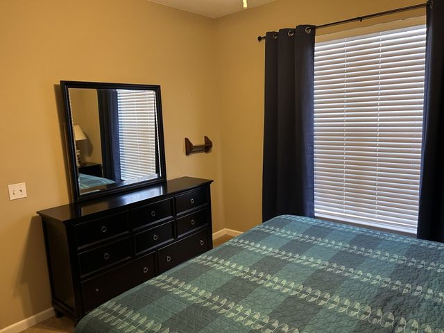4261 NE Meadow Creek Circle 305, Fayetteville, AR 72703