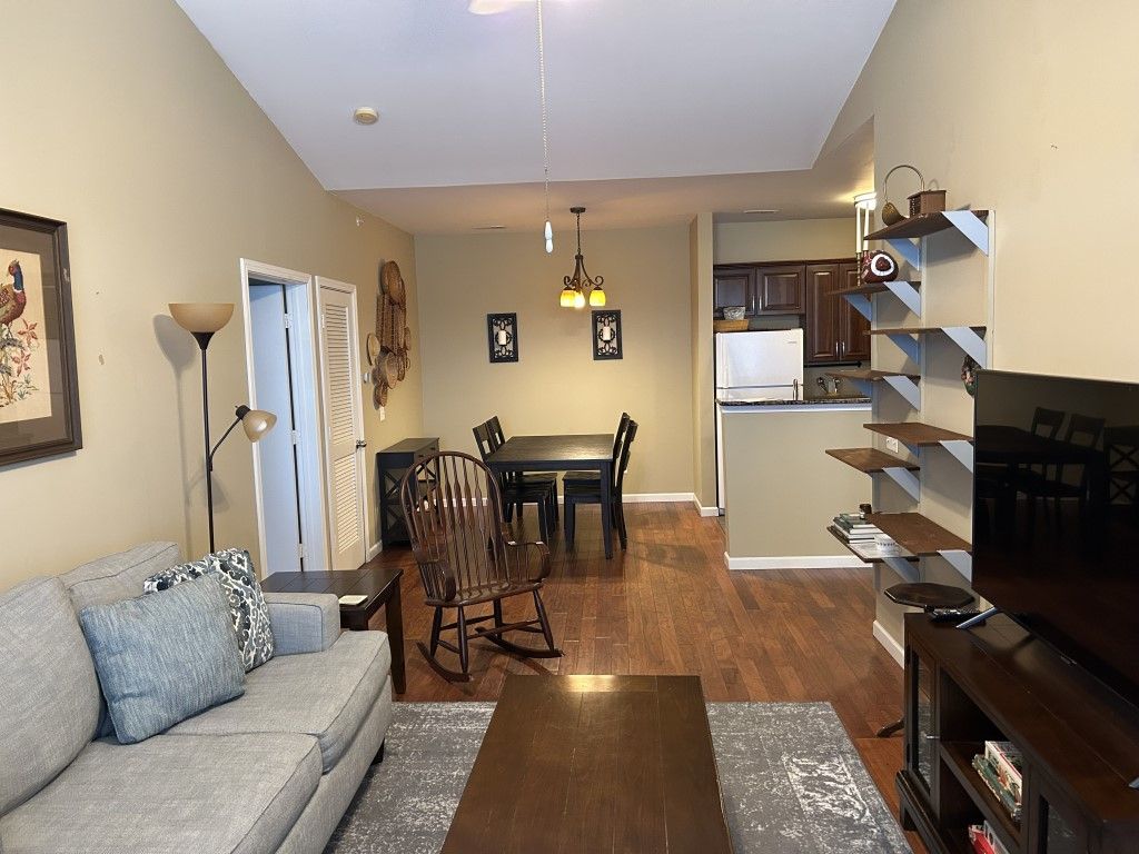 4261 NE Meadow Creek Circle 305, Fayetteville, AR 72703