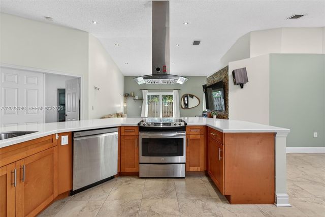 14421 SW 155th Pl, Miami, FL 33196