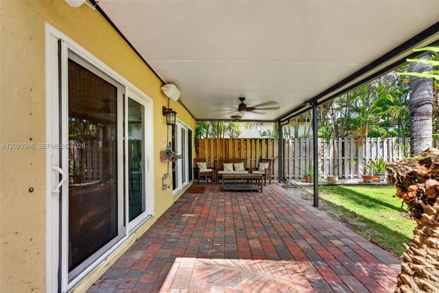 14421 SW 155th Pl, Miami, FL 33196