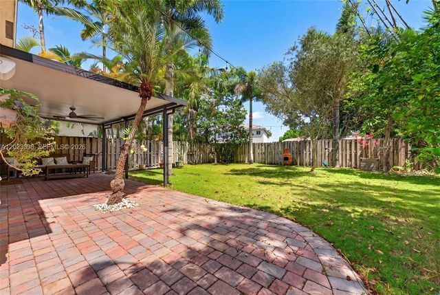 14421 SW 155th Pl, Miami, FL 33196