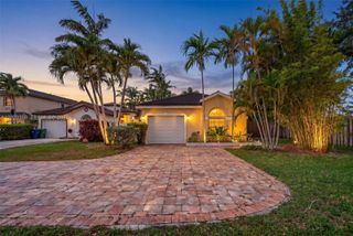 14421 SW 155th Pl, Miami, FL 33196