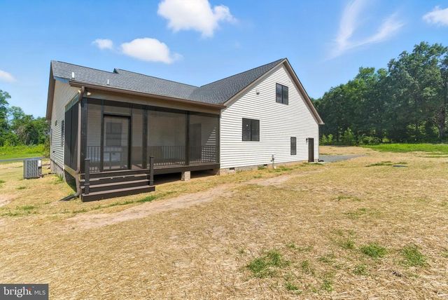 885 BUCKNERS LN, Mineral, VA 23117