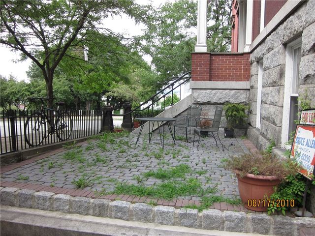 100 Bowen Street 1W, Providence, RI 02906