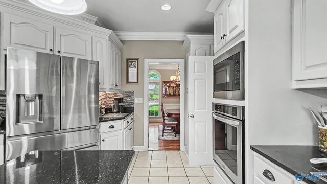 2200 SE Honey Locust Lane SE, Huntsville, AL 35803