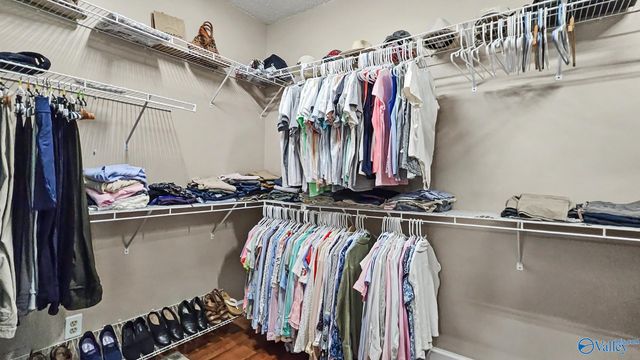 2200 SE Honey Locust Lane SE, Huntsville, AL 35803