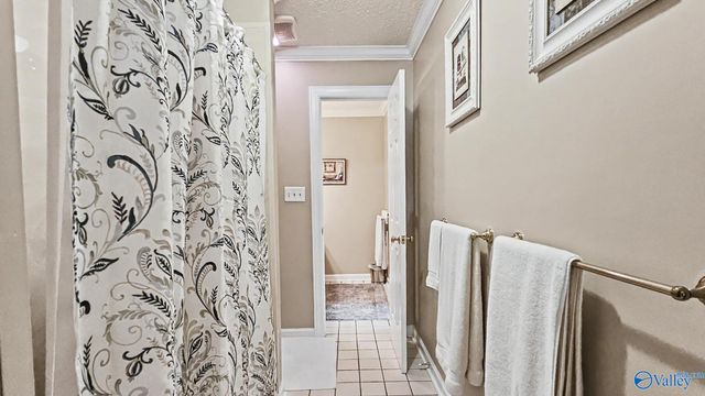 2200 SE Honey Locust Lane SE, Huntsville, AL 35803