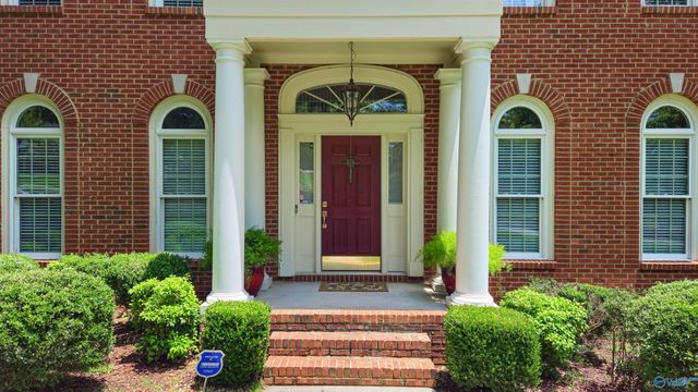 2200 SE Honey Locust Lane SE, Huntsville, AL 35803