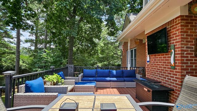 2200 SE Honey Locust Lane SE, Huntsville, AL 35803