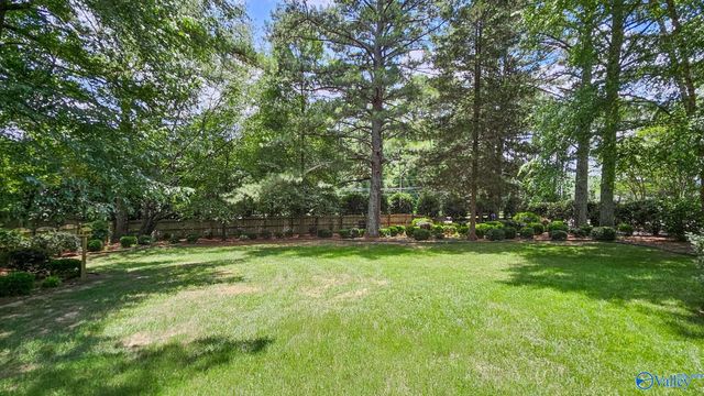 2200 SE Honey Locust Lane SE, Huntsville, AL 35803
