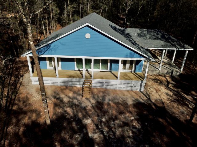 15 Holly Lake Court, Defuniak Springs, FL 32433