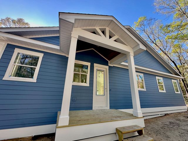 15 Holly Lake Court, Defuniak Springs, FL 32433