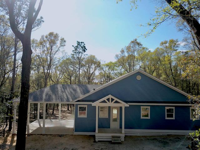 15 Holly Lake Court, Defuniak Springs, FL 32433