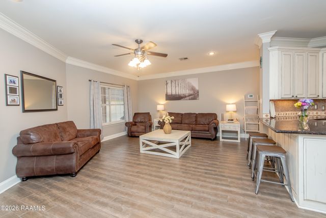 101 Shadowbrook Lane, Youngsville, LA 70592