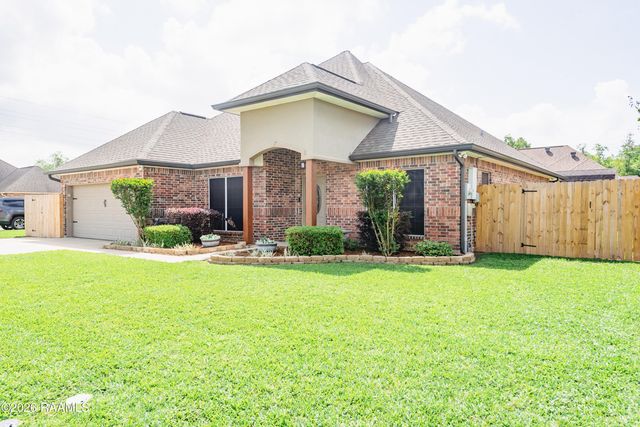 101 Shadowbrook Lane, Youngsville, LA 70592