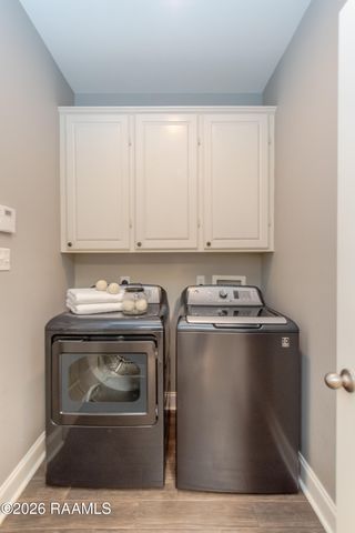 101 Shadowbrook Lane, Youngsville, LA 70592