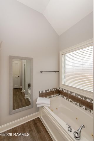 101 Shadowbrook Lane, Youngsville, LA 70592