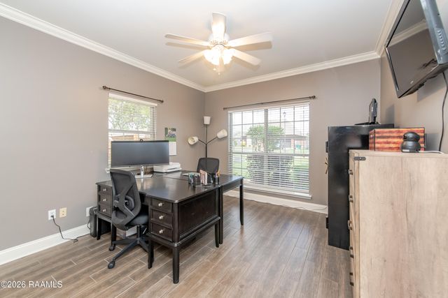 101 Shadowbrook Lane, Youngsville, LA 70592