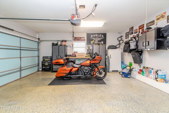 101 Shadowbrook Lane, Youngsville, LA 70592