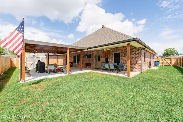 101 Shadowbrook Lane, Youngsville, LA 70592