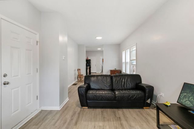 720 E 92nd Place, Chicago, IL 60619