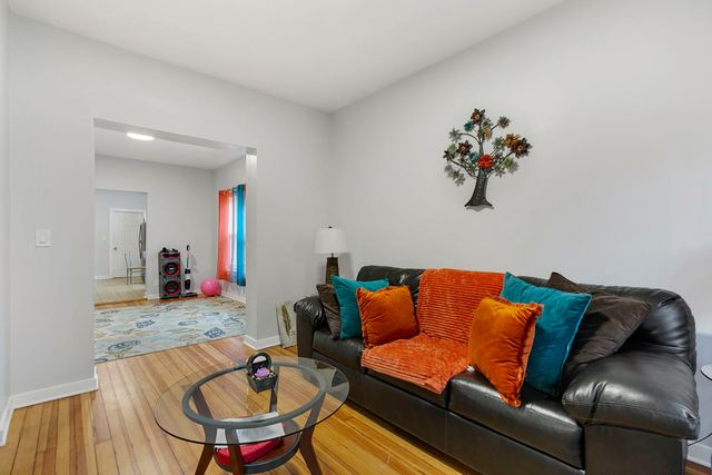 720 E 92nd Place, Chicago, IL 60619