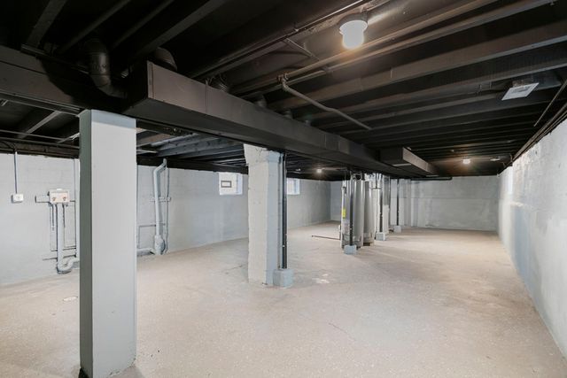 720 E 92nd Place, Chicago, IL 60619