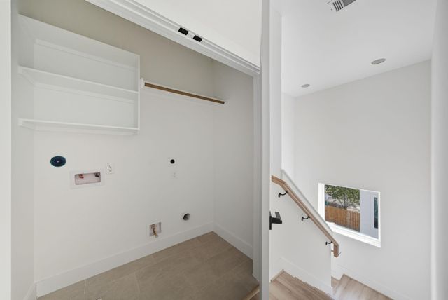 7723B Hammerly Boulevard, Houston, TX 77055