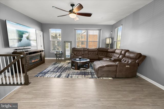 10860 WINCHESTER ST, Waldorf, MD 20603