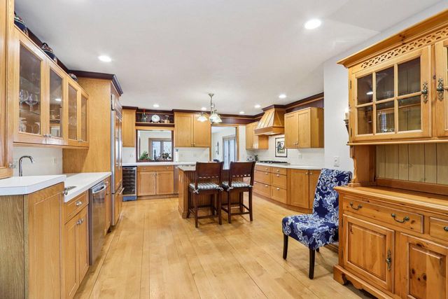 W338S4370 Drumlin DRIVE, Dousman, WI 53118