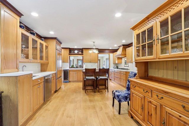 W338S4370 Drumlin DRIVE, Dousman, WI 53118