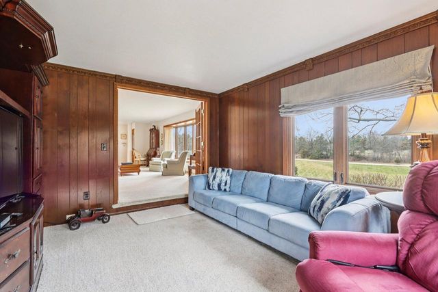 W338S4370 Drumlin DRIVE, Dousman, WI 53118