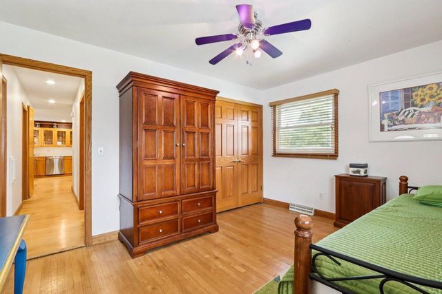 W338S4370 Drumlin DRIVE, Dousman, WI 53118