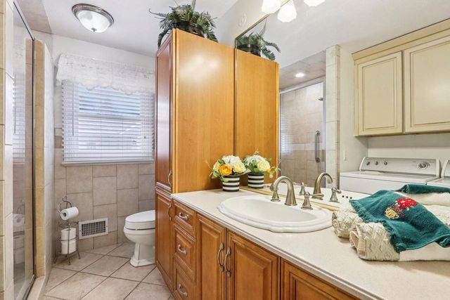 W338S4370 Drumlin DRIVE, Dousman, WI 53118
