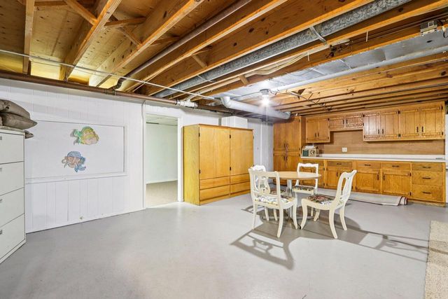 W338S4370 Drumlin DRIVE, Dousman, WI 53118