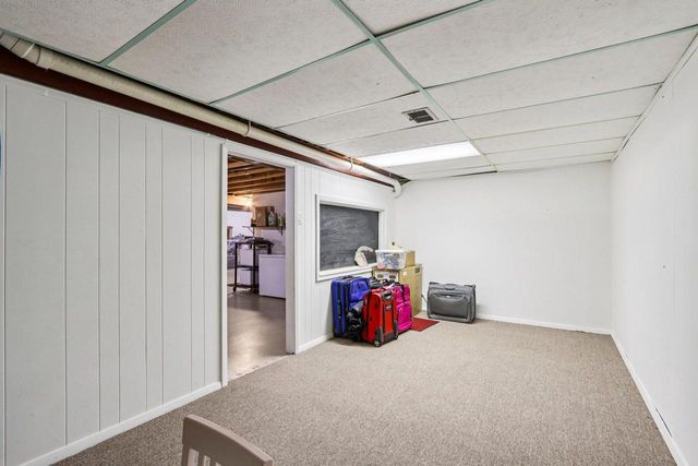 W338S4370 Drumlin DRIVE, Dousman, WI 53118