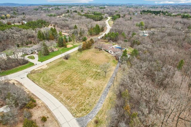 W338S4370 Drumlin DRIVE, Dousman, WI 53118