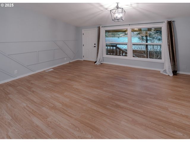 8630 Se FRONTIER Ct 40, Clackamas, OR 97015