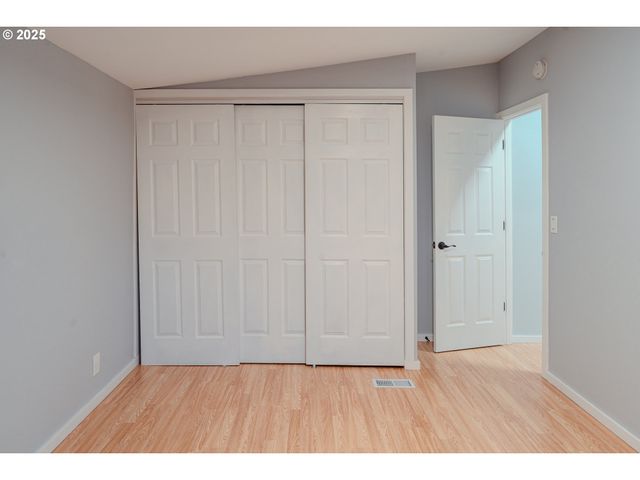 8630 Se FRONTIER Ct 40, Clackamas, OR 97015