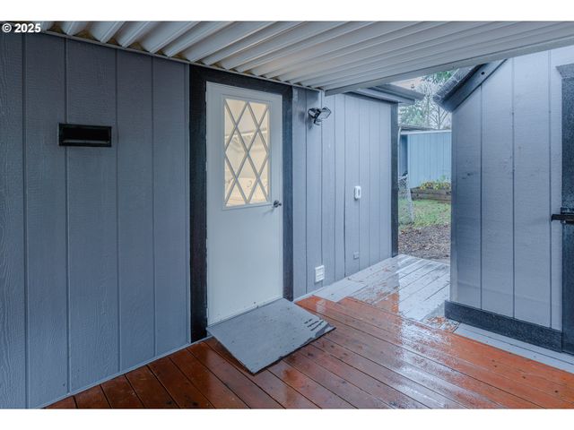 8630 Se FRONTIER Ct 40, Clackamas, OR 97015