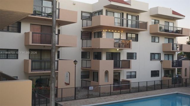 995 SW 84th Ave 218, Miami, FL 33144