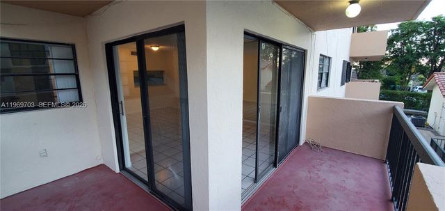 995 SW 84th Ave 218, Miami, FL 33144