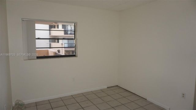995 SW 84th Ave 218, Miami, FL 33144