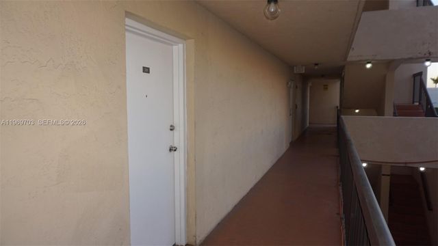 995 SW 84th Ave 218, Miami, FL 33144