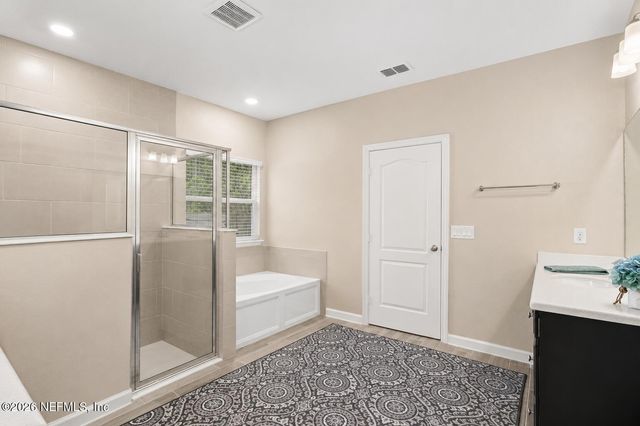 10013 BLOSSOM CREEK Lane, Jacksonville, FL 32222