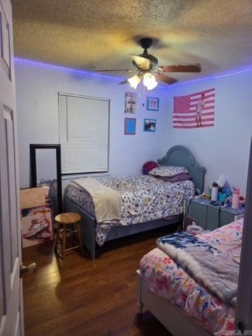 21 Roberts Street, Greenbrier, AR 72058