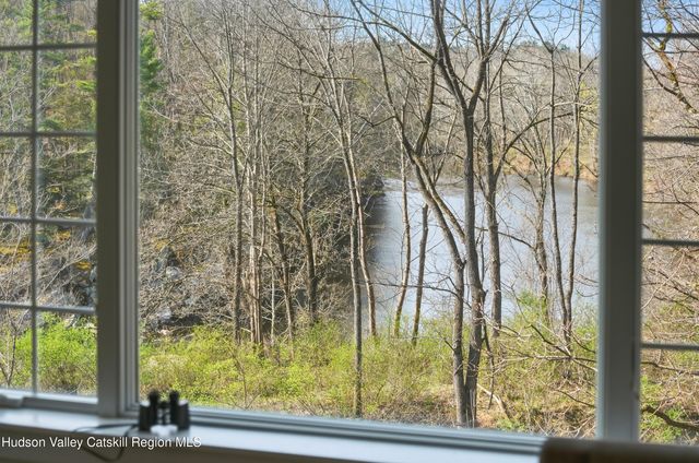 669 New York 213, Rosendale, NY 12472