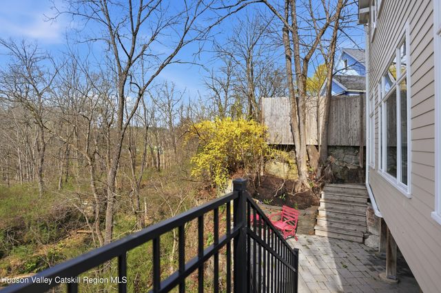 669 New York 213, Rosendale, NY 12472