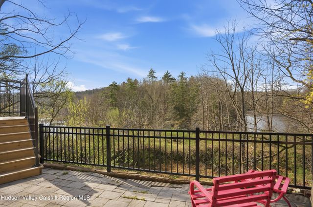669 New York 213, Rosendale, NY 12472